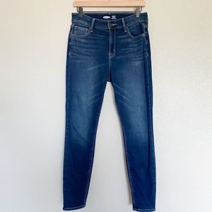 Old Navy Rockstar Super Skinny High Rise Jeans